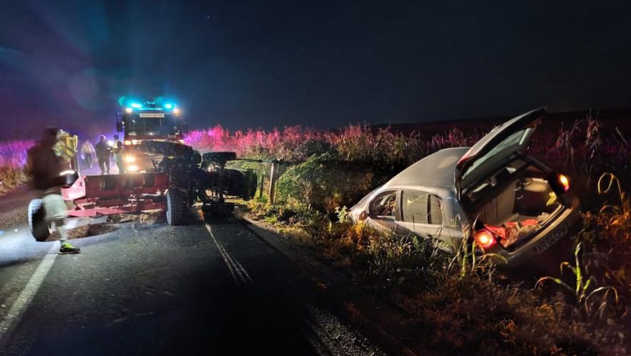 Savant handicap Full Imagini șocante de la accidentul petrecut între Semlac și Șeitin, între un  tractor și un autoturism. O victimă se zbate între viață și moarte – Glasul  Aradului
