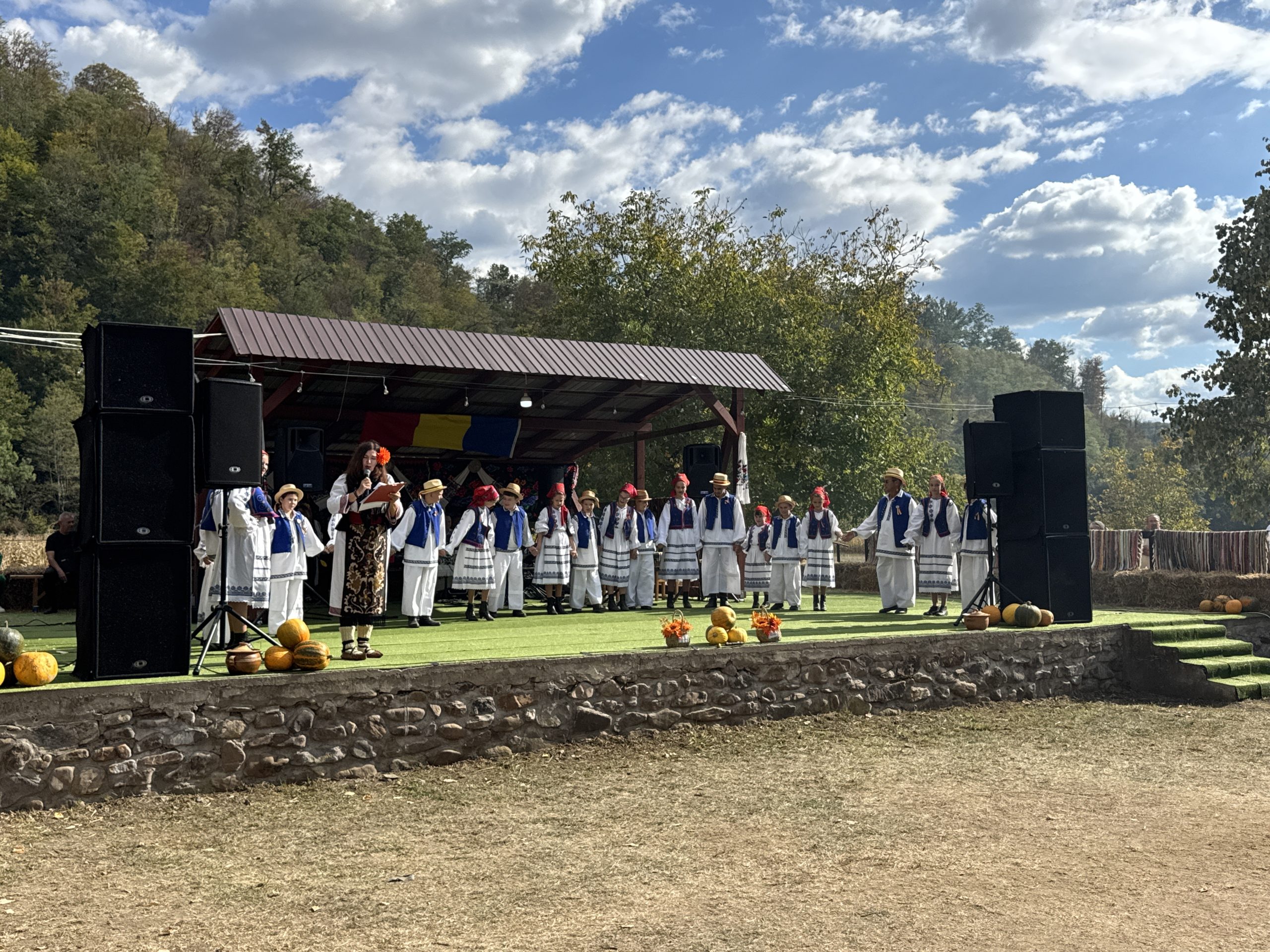 Mii de oameni au participat la Rustic Festival, la Zimbru